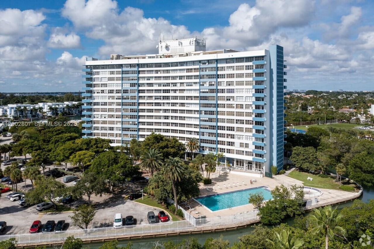 7441 Wayne Ave, Unit 11A, Miami Beach, FL 33141 Photo