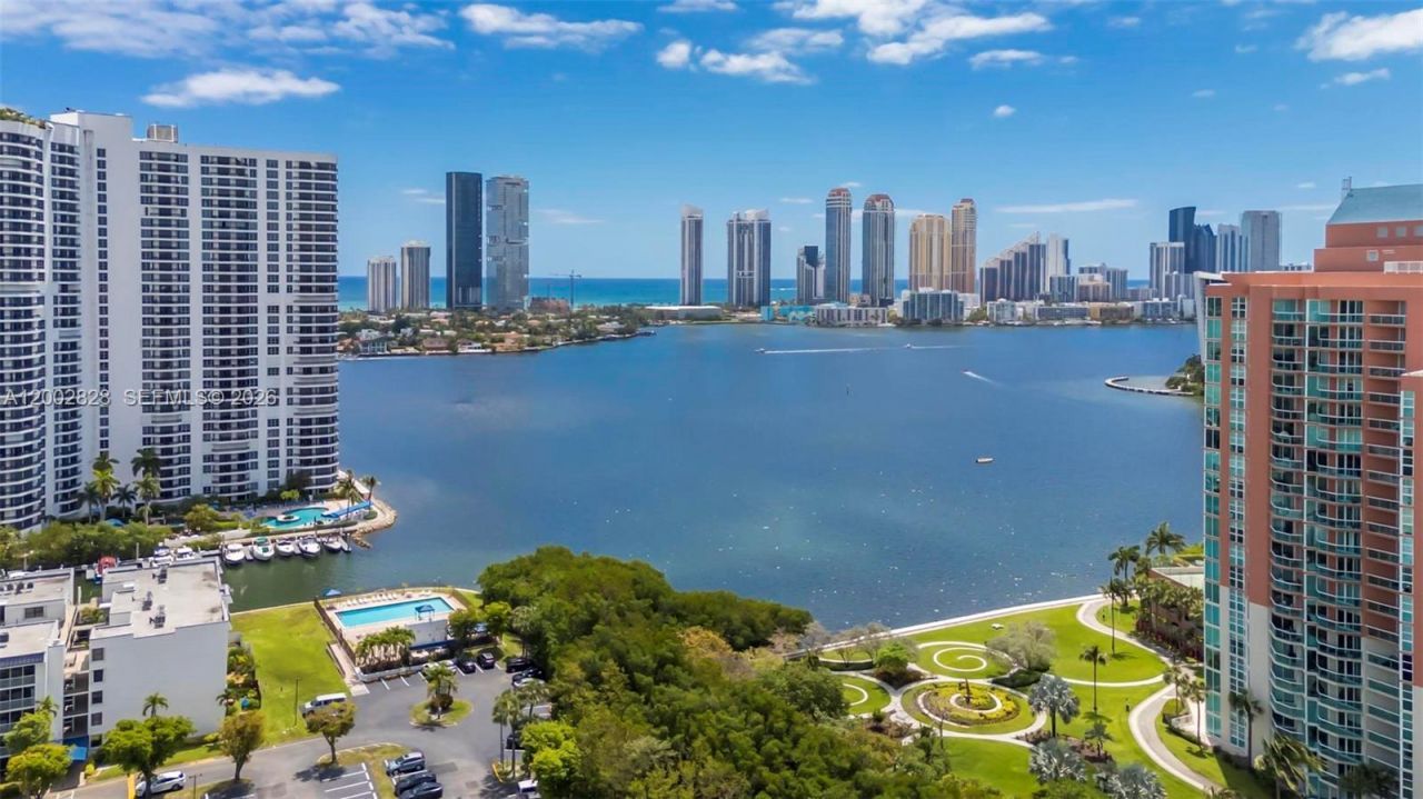 3350 NE 192nd St, Unit 4Q-B, Aventura, FL 33180 Photo