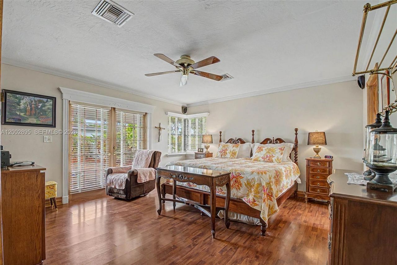 10841 SW 68th Dr , Miami, FL 33173 Photo