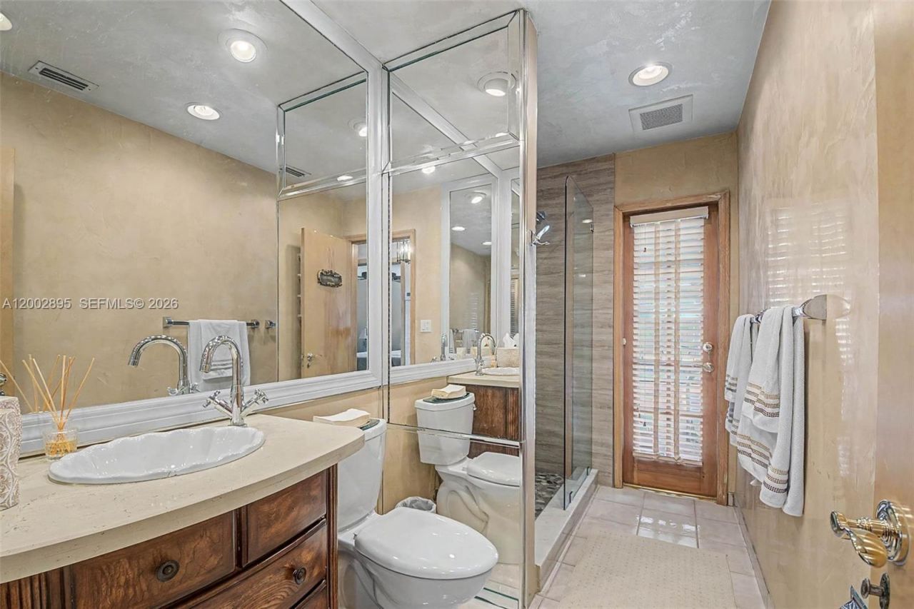 10841 SW 68th Dr , Miami, FL 33173 Photo