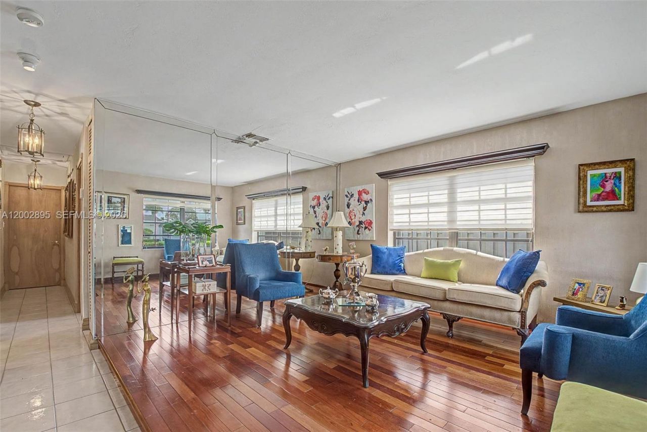 10841 SW 68th Dr , Miami, FL 33173 Photo