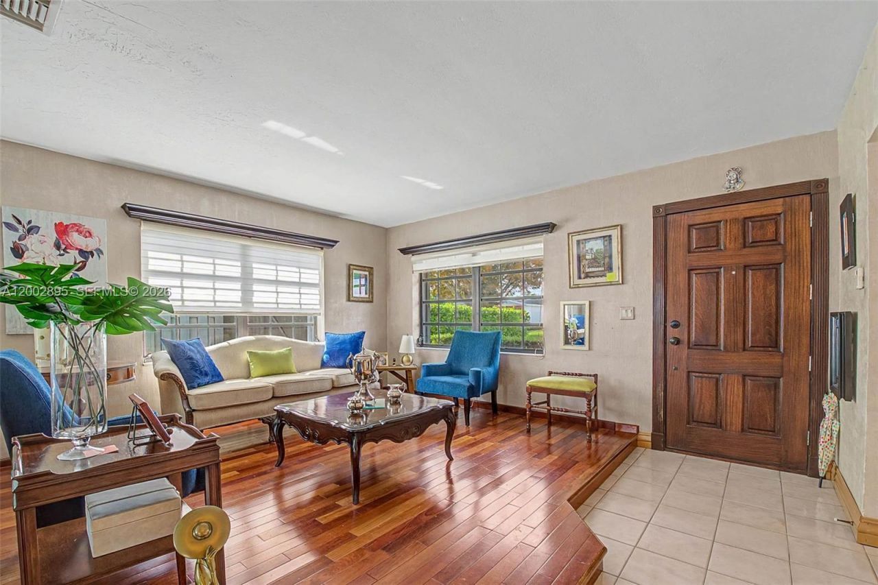 10841 SW 68th Dr , Miami, FL 33173 Photo