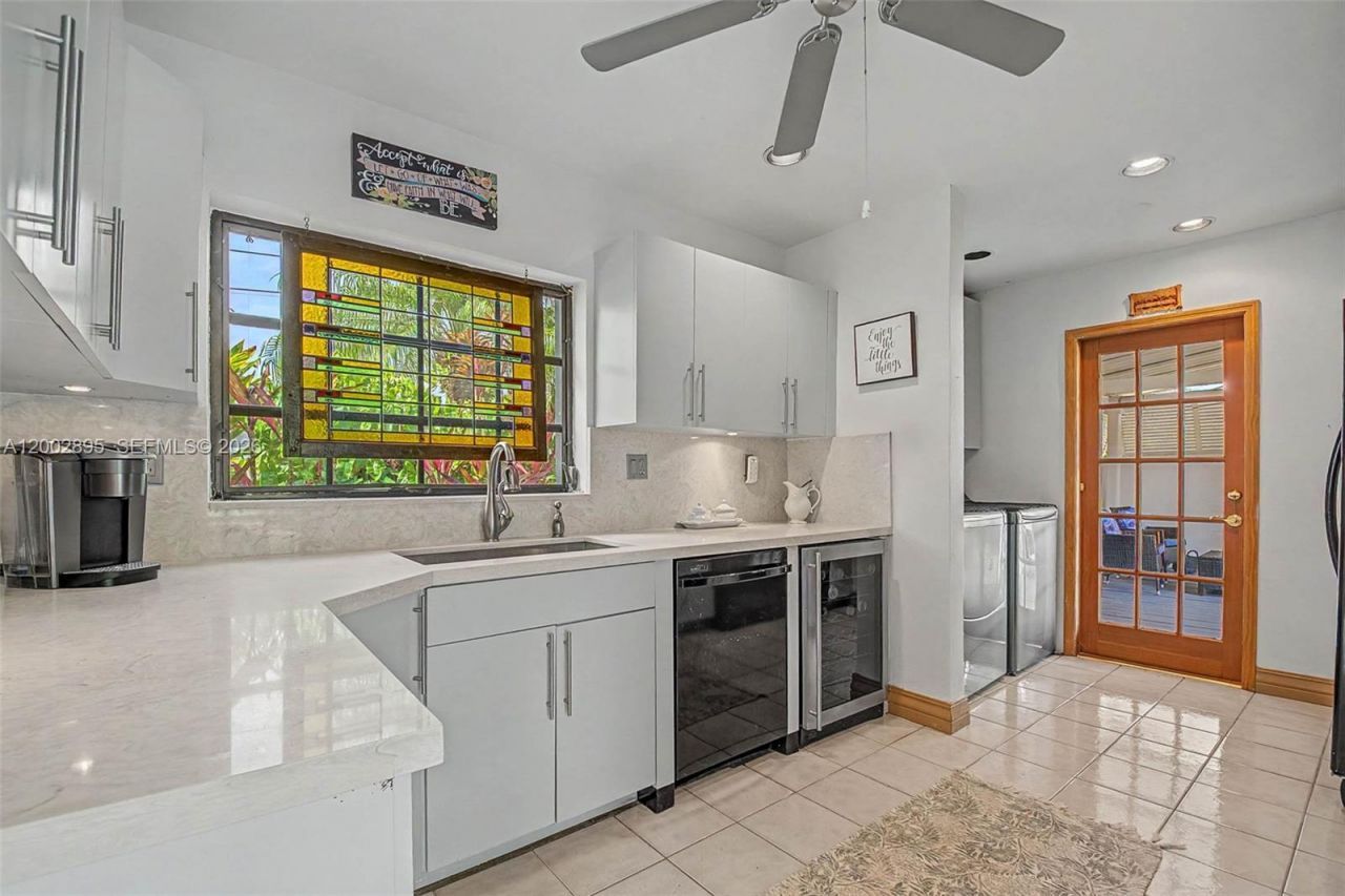 10841 SW 68th Dr , Miami, FL 33173 Photo