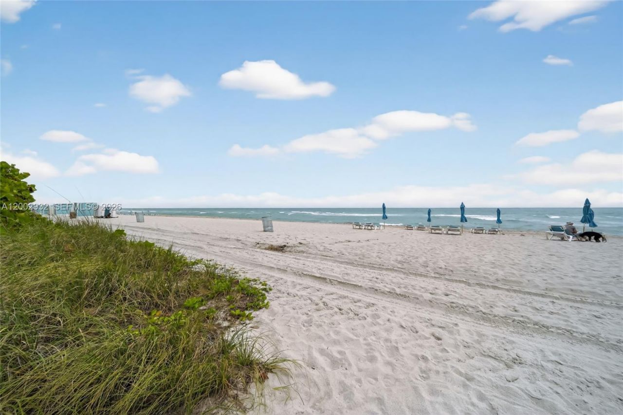 6767 Collins Ave , Unit 1609, Miami Beach, FL 33141 Photo