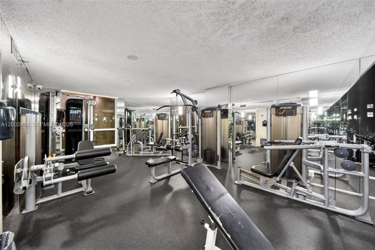 6767 Collins Ave , Unit 1609, Miami Beach, FL 33141 Photo