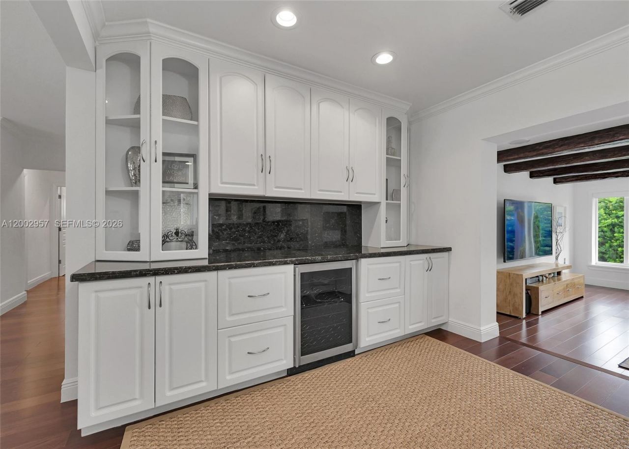 6134 SW 28th St , Miami, FL 33155 Photo