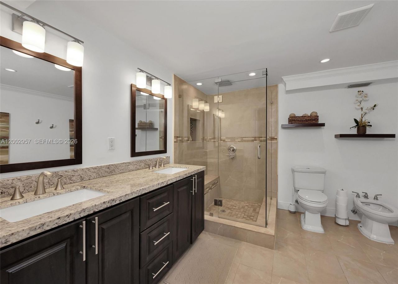 6134 SW 28th St , Miami, FL 33155 Photo