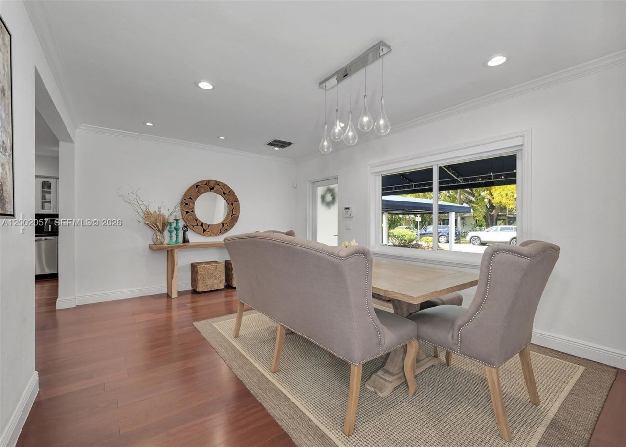 6134 SW 28th St , Miami, FL 33155 Photo