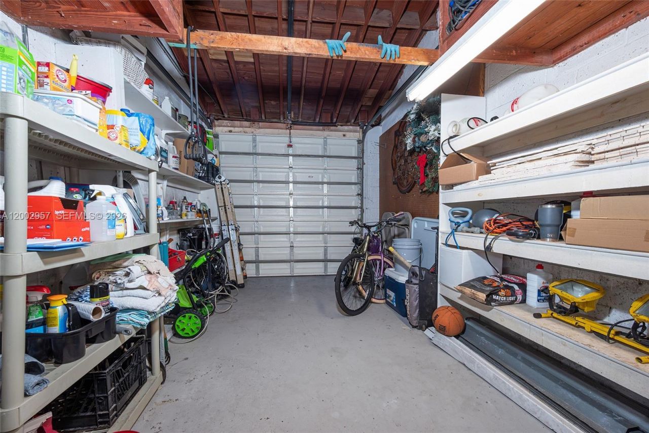 6134 SW 28th St , Miami, FL 33155 Photo