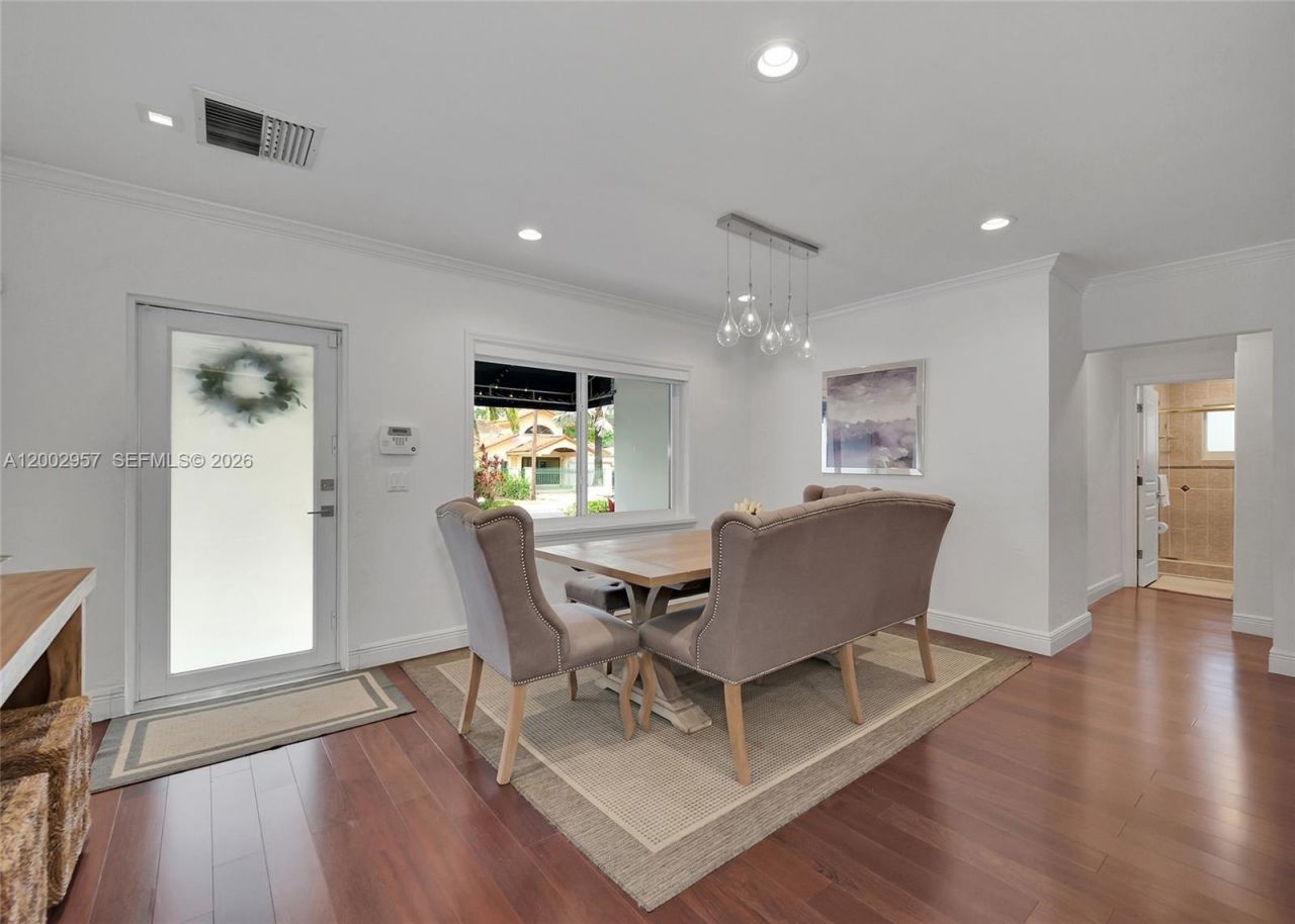 6134 SW 28th St , Miami, FL 33155 Photo