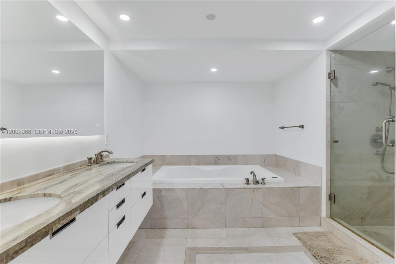 9401 Collins Ave , Unit 1004, Surfside, FL 33154 Photo