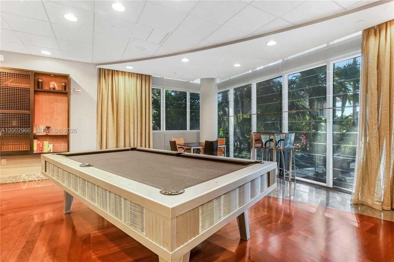 9401 Collins Ave , Unit 1004, Surfside, FL 33154 Photo