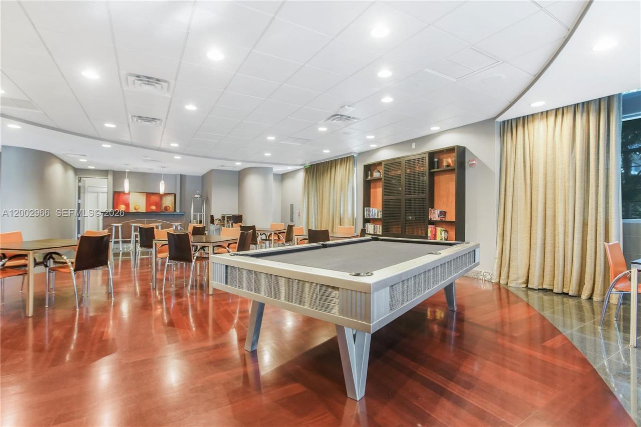 9401 Collins Ave , Unit 1004, Surfside, FL 33154 Photo