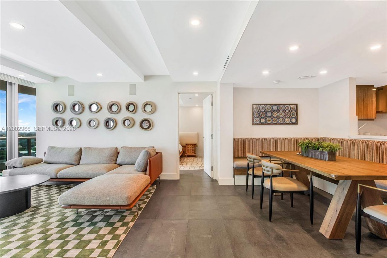 9401 Collins Ave , Unit 1004, Surfside, FL 33154 Photo