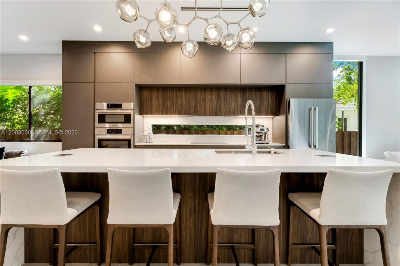 2916 Jackson Ave , Unit 2916, Coconut Grove, FL 33133 Photo