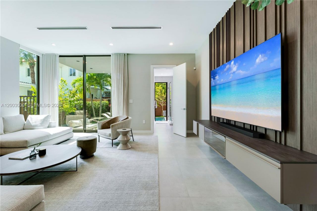 2916 Jackson Ave , Unit 2916, Coconut Grove, FL 33133 Photo