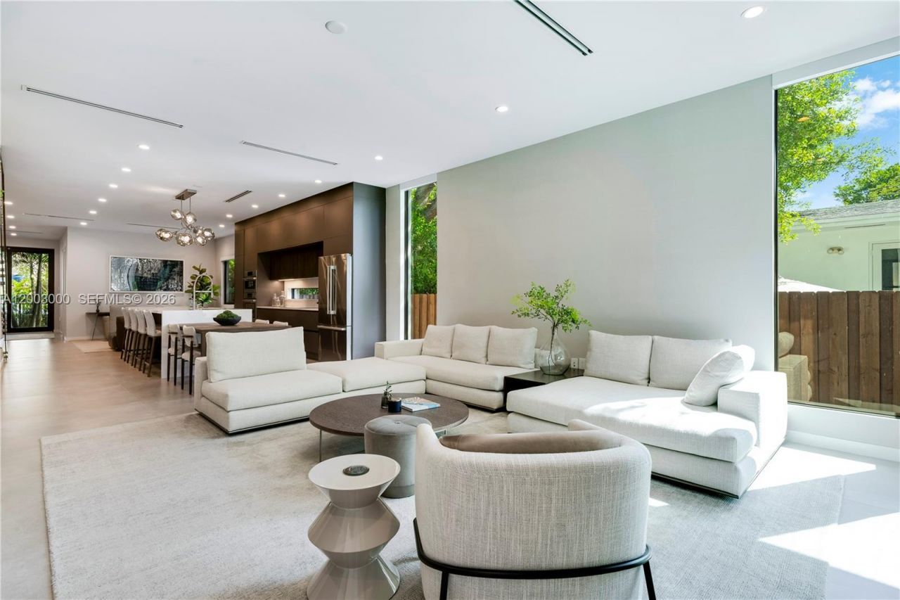 2916 Jackson Ave , Unit 2916, Coconut Grove, FL 33133 Photo