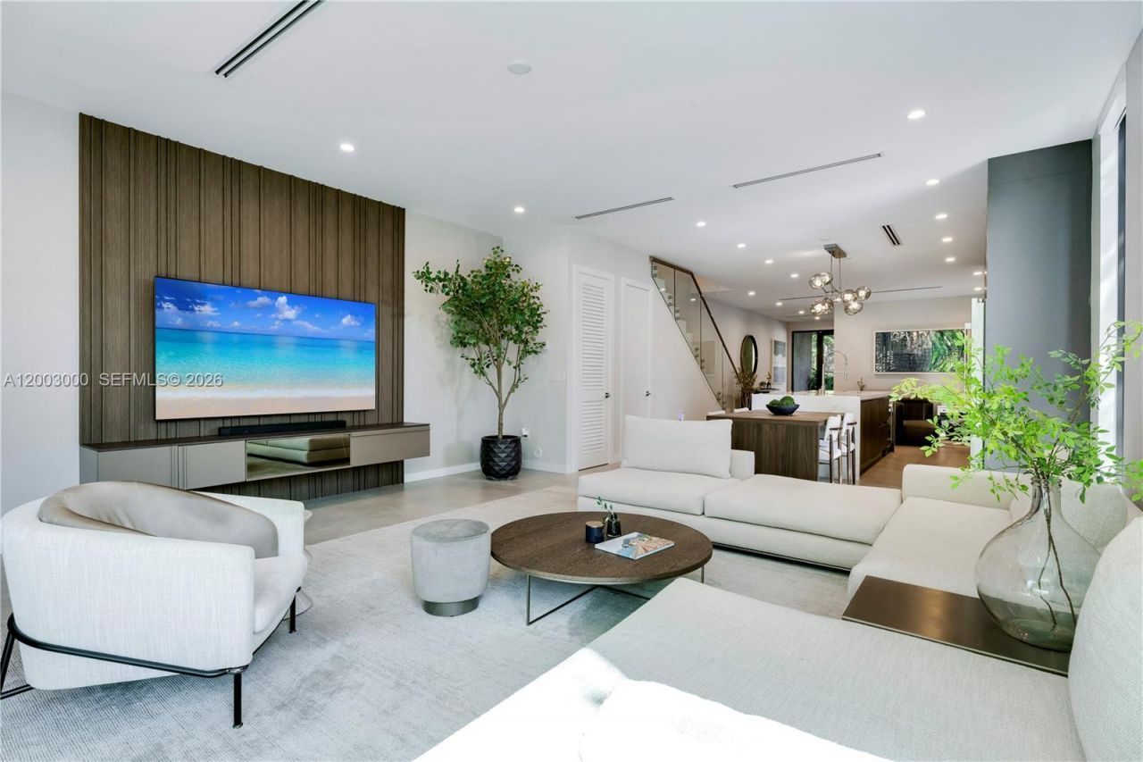 2916 Jackson Ave , Unit 2916, Coconut Grove, FL 33133 Photo