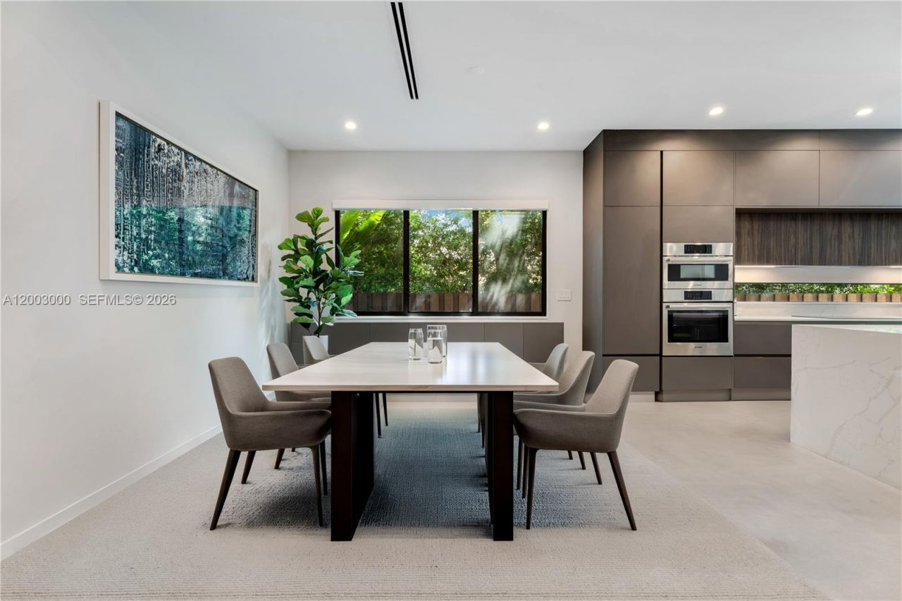 2916 Jackson Ave , Unit 2916, Coconut Grove, FL 33133 Photo