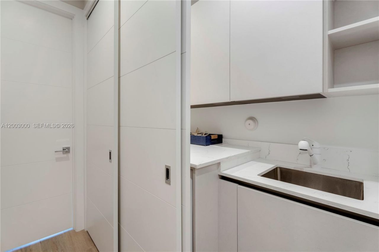 2916 Jackson Ave , Unit 2916, Coconut Grove, FL 33133 Photo