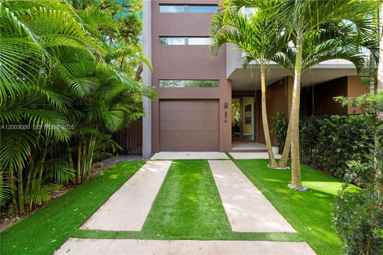 2916 Jackson Ave , Unit 2916, Coconut Grove, FL 33133 Photo