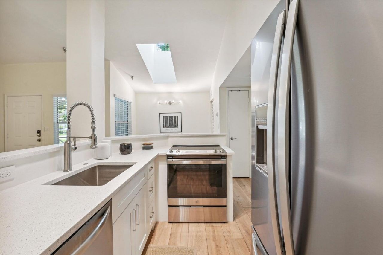 1050 Crystal Way, Unit L, Delray Beach, FL 33444 Photo