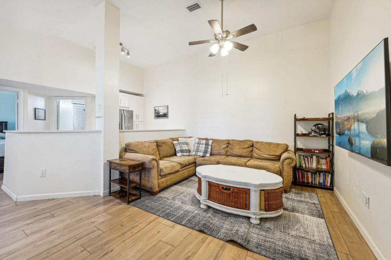 1050 Crystal Way, Unit L, Delray Beach, FL 33444 Photo