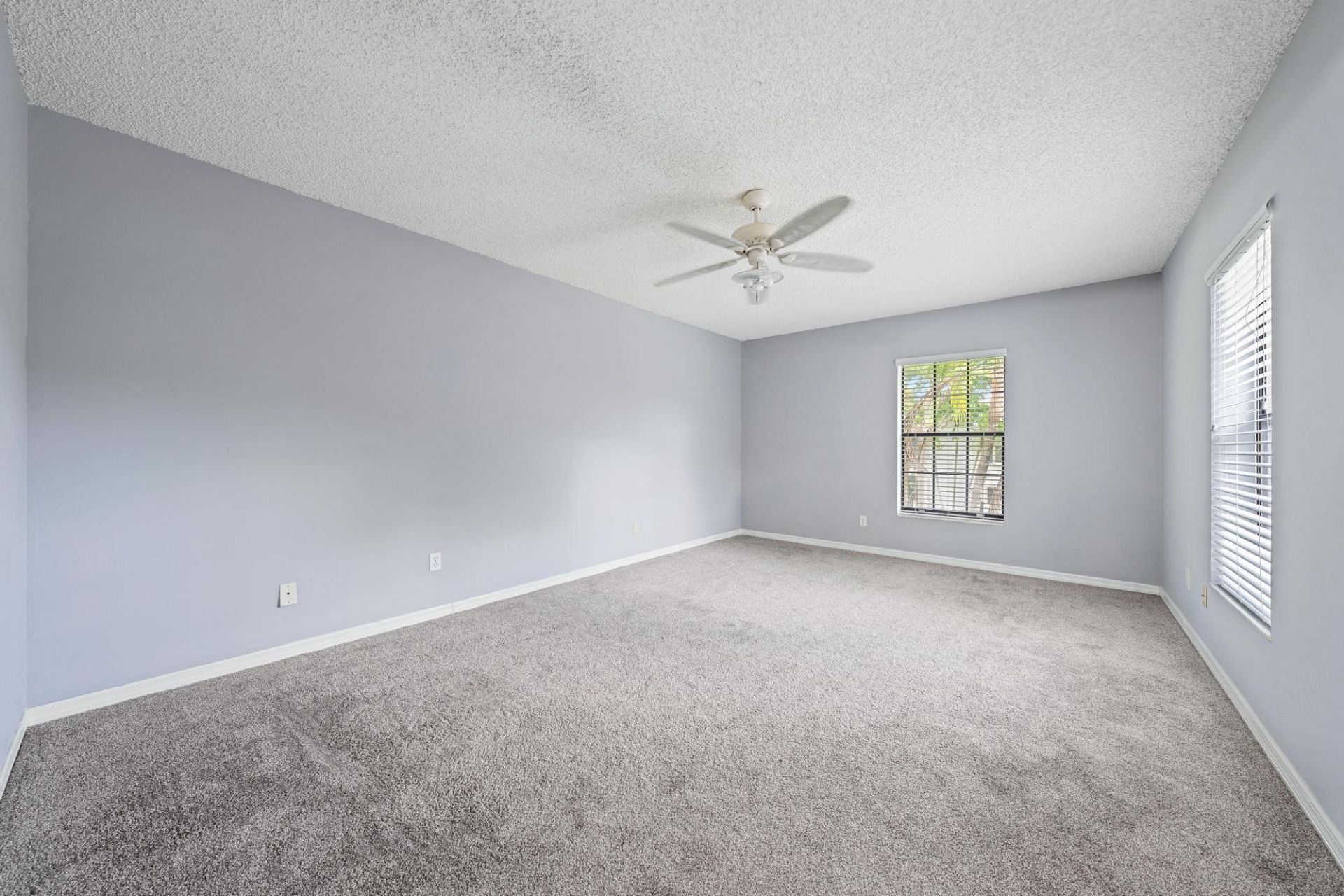 352 Prestwick Circle, Unit 1, Palm Beach Gardens, FL 33418 Photo