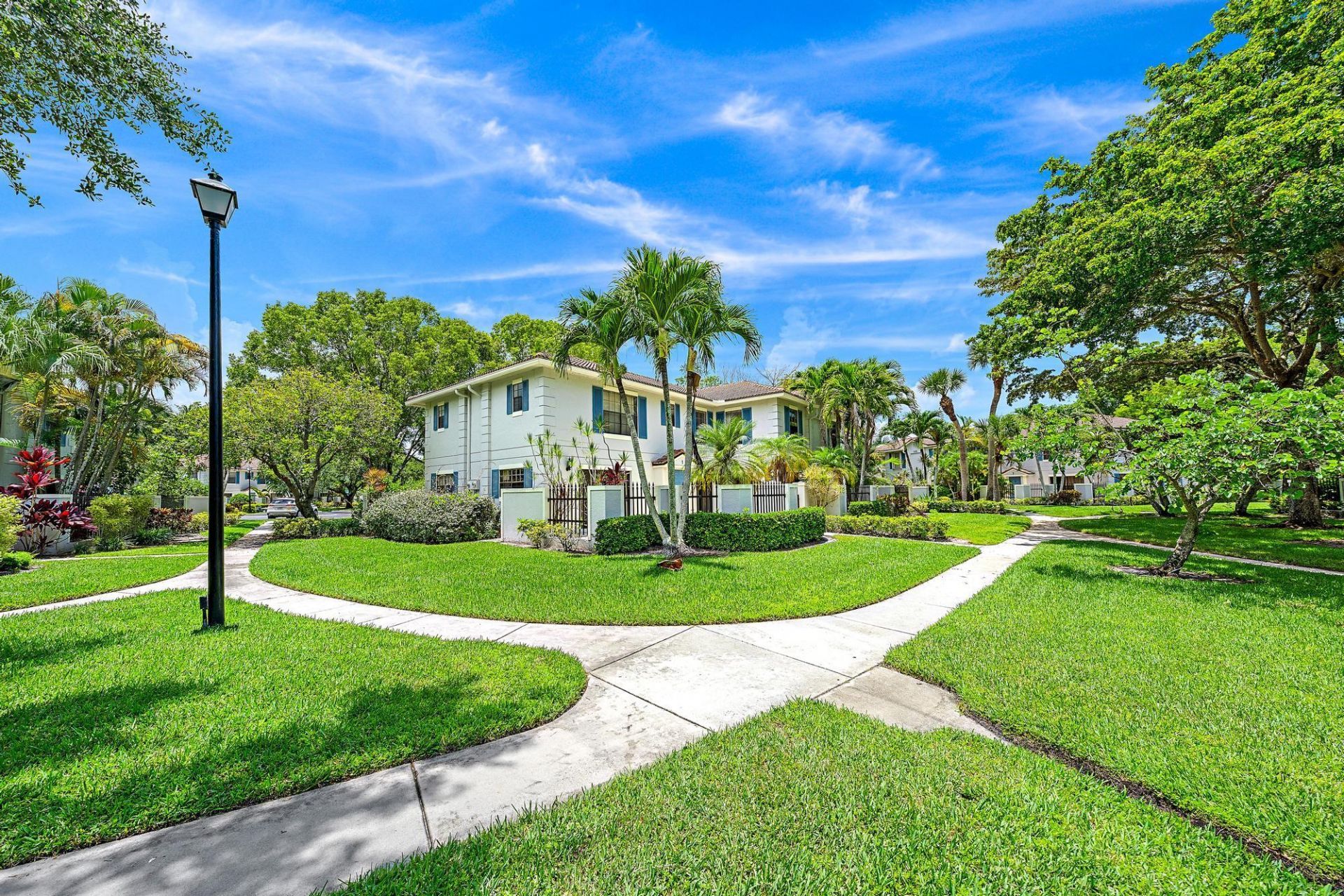 352 Prestwick Circle, Unit 1, Palm Beach Gardens, FL 33418 Photo