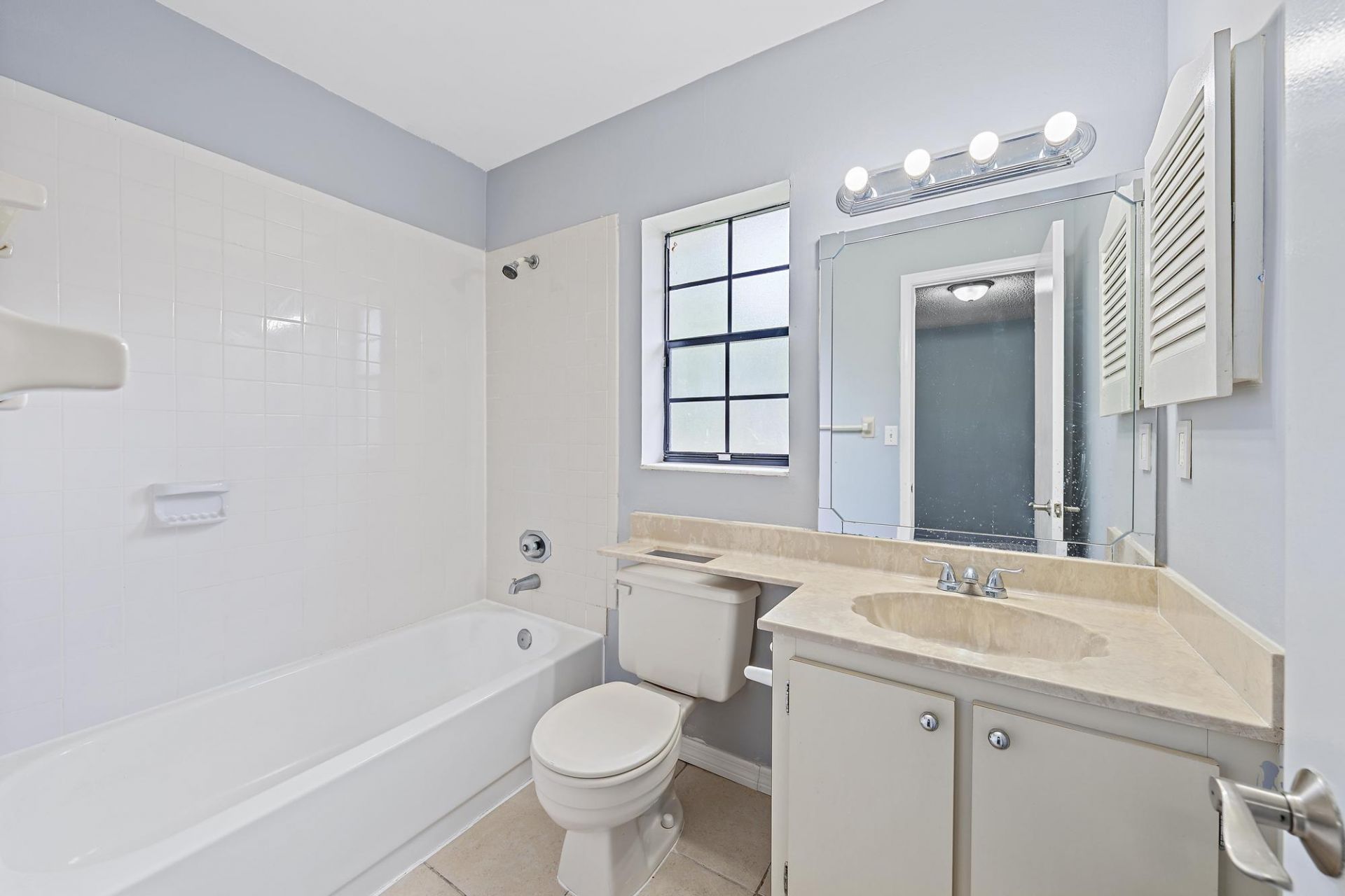 352 Prestwick Circle, Unit 1, Palm Beach Gardens, FL 33418 Photo