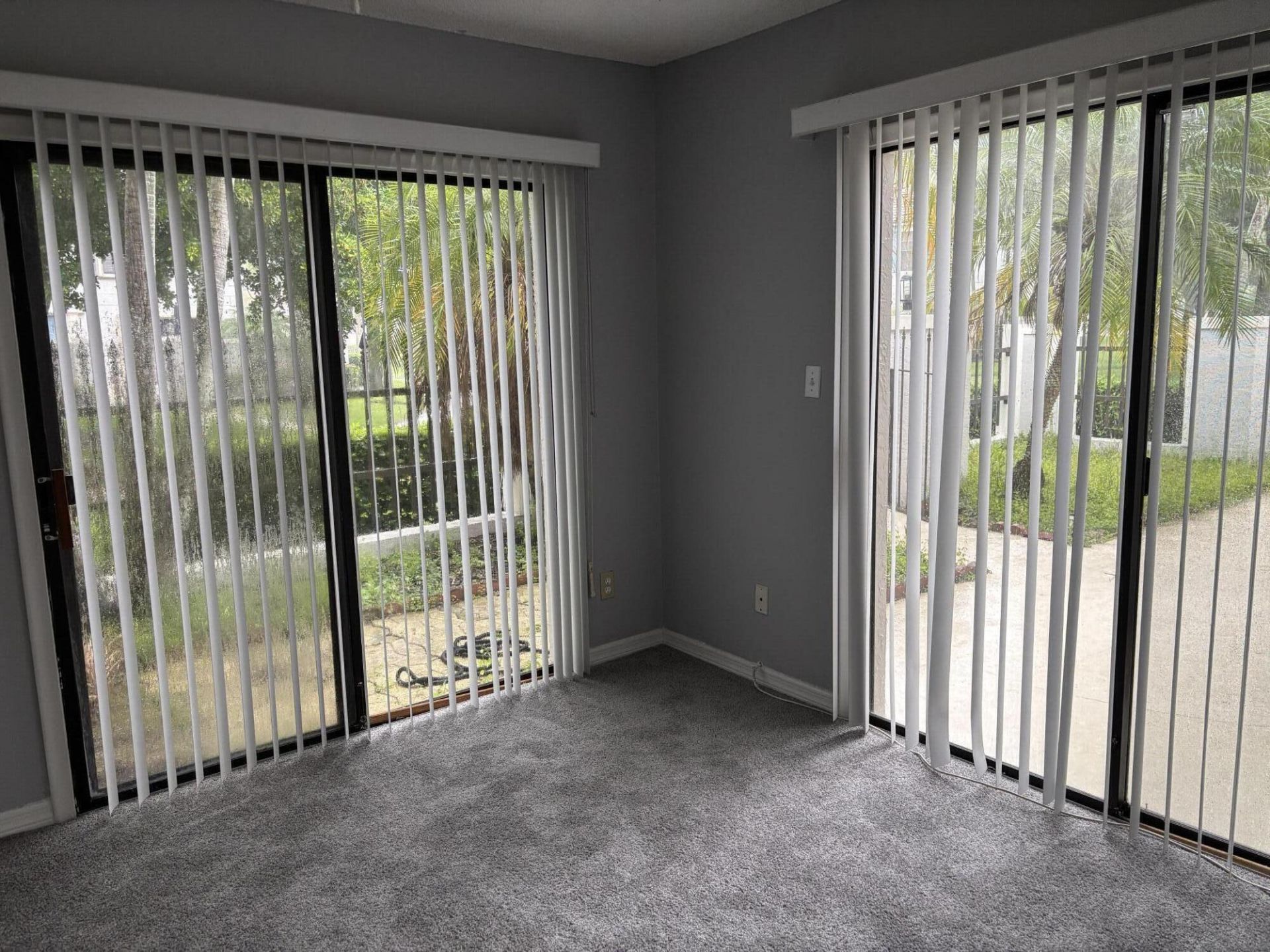 352 Prestwick Circle, Unit 1, Palm Beach Gardens, FL 33418 Photo