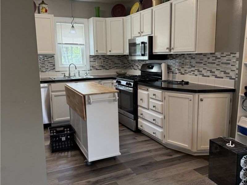 880 E Caston Road , Uniontown, OH 44685 Photo 16