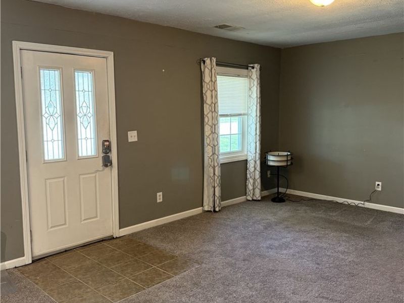 880 E Caston Road , Uniontown, OH 44685 Photo 2