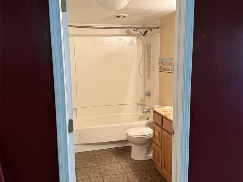 880 E Caston Road , Uniontown, OH 44685 Photo 30