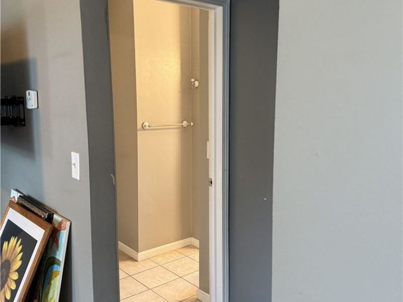 880 E Caston Road , Uniontown, OH 44685 Photo 6