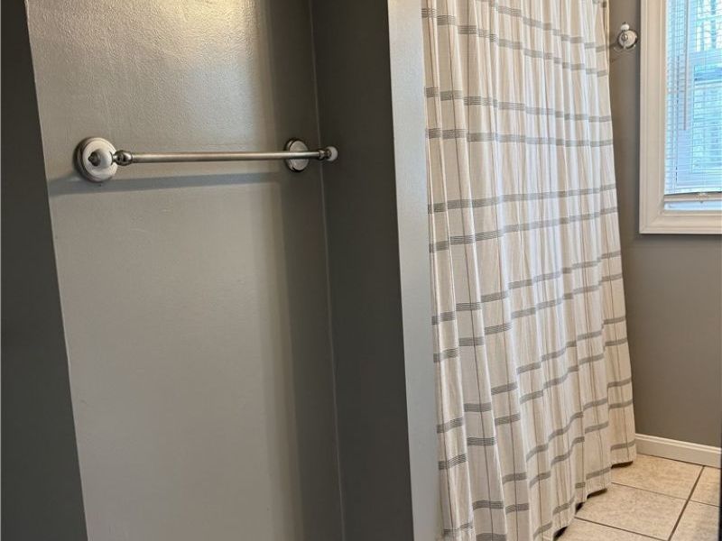 880 E Caston Road , Uniontown, OH 44685 Photo 7