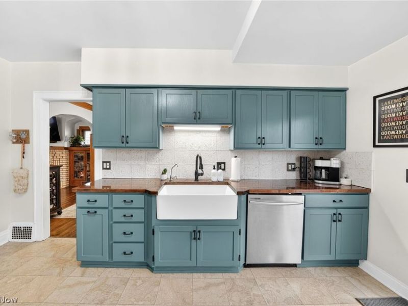 2224 Bunts Road, Lakewood, OH 44107 Photo 14