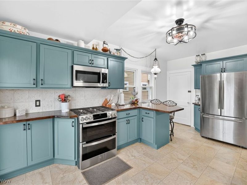 2224 Bunts Road, Lakewood, OH 44107 Photo 15