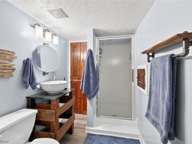 2224 Bunts Road, Lakewood, OH 44107 Photo 17