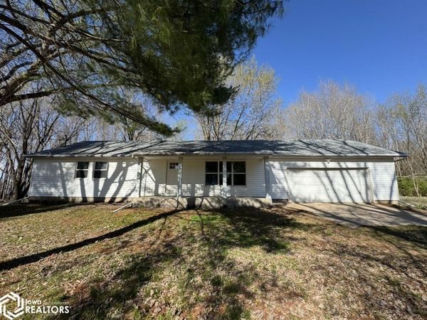 250 Section Line Road, Pontoosuc, IL 62330