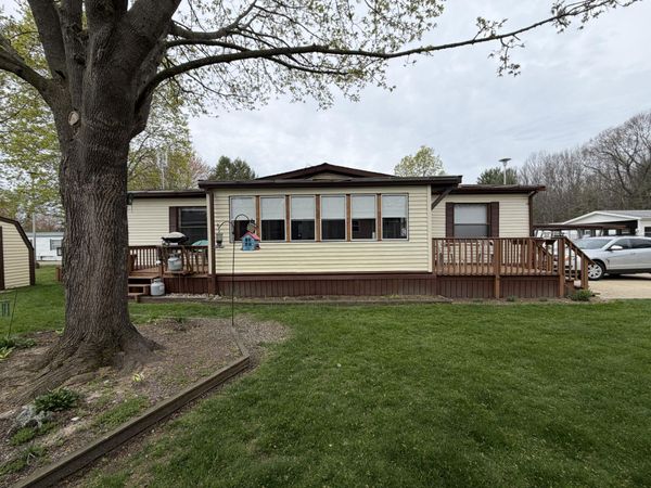 157 Apple Court, Muskegon, MI 49445