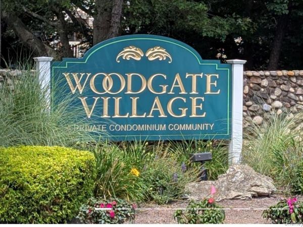 210 Springmeadow Drive , Unit J, Holbrook, NY 11741