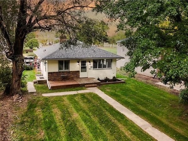 2911 Faraon Street, St Joseph, MO 64501