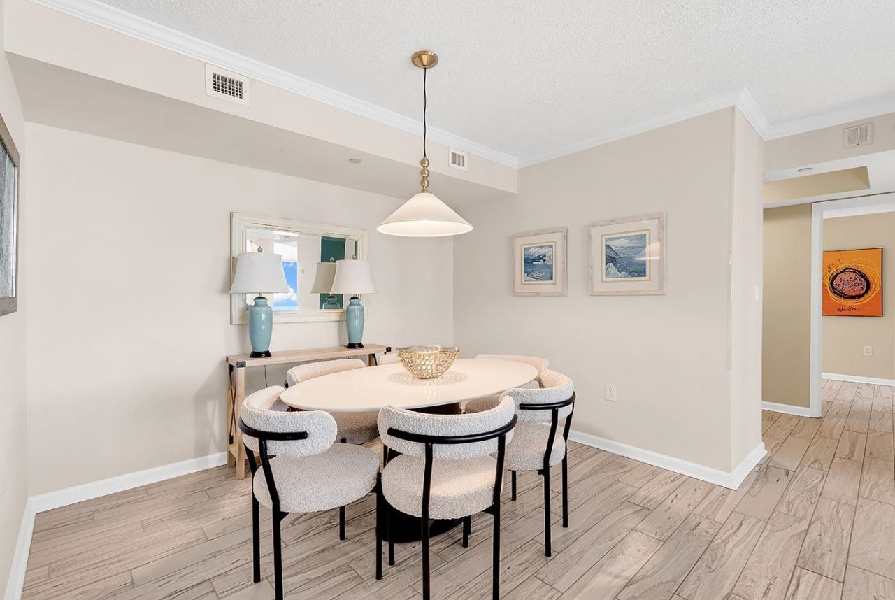 8560 Queensway Blvd.  Photo 15