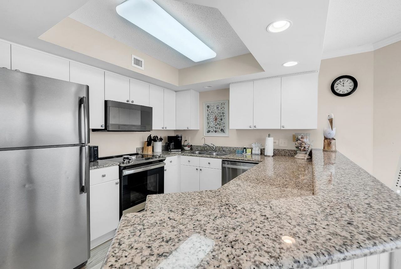 8560 Queensway Blvd.  Photo 29