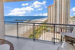 8560 Queensway Blvd.  photo 4