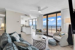 8560 Queensway Blvd.  photo 4