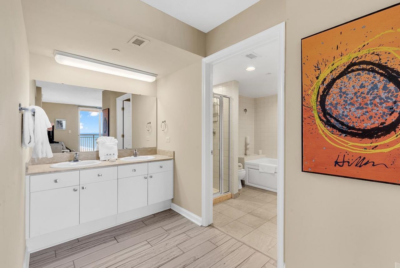 8560 Queensway Blvd.  Photo 9