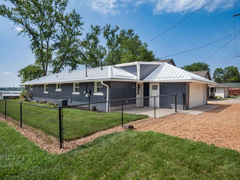 3 Lakeview Drive , Thornville, OH 43076 Photo 2