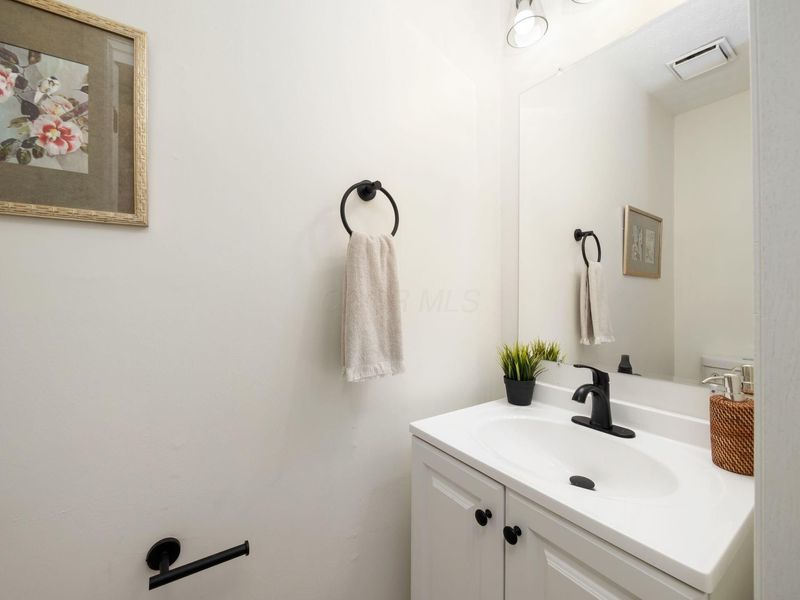 4944 Buck Thorn Lane , Columbus, OH 43220 Photo 20